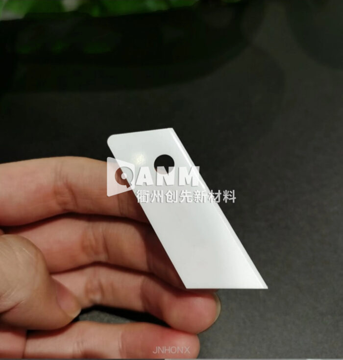 Zirconia ceramic blade with perforated parallelogram customized for bubble film cutting, exquisite, wear-resistant and durable - Image 4