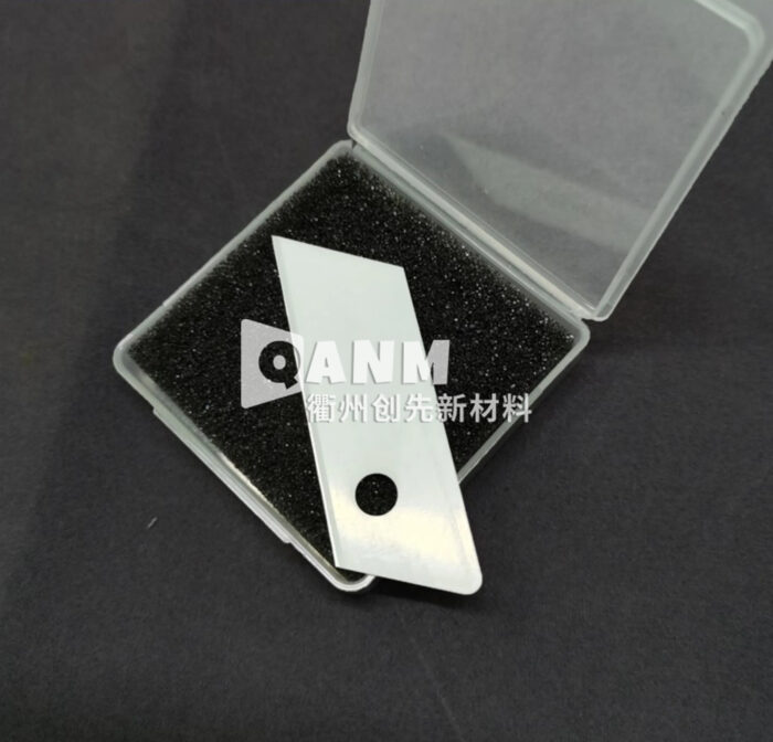 Zirconia ceramic blade with perforated parallelogram customized for bubble film cutting, exquisite, wear-resistant and durable - Image 5