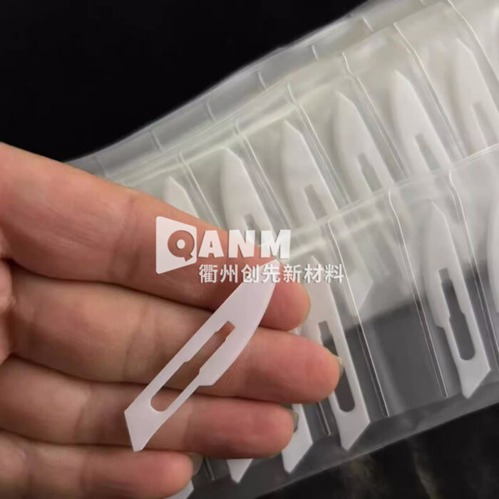 Ceramic surgical knife No. 23, insulated laboratory blade, non rusting art knife, industrial animal grafting carving knife
