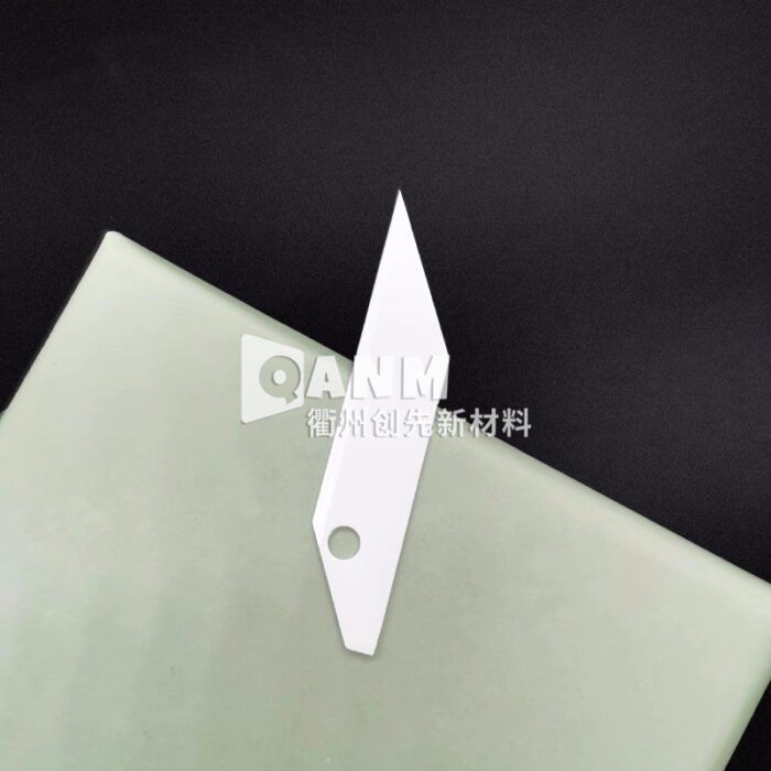 Zirconia ceramic cutting inflator blade, air column bag special blade, durable with holes, factory direct sales - Image 5